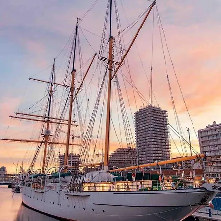 Prachtige In Met Verwarmd Zwembad Apartment Ostende
