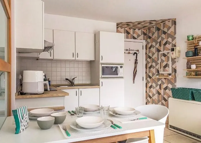 Prachtige In Met Verwarmd Zwembad Διαμέρισμα