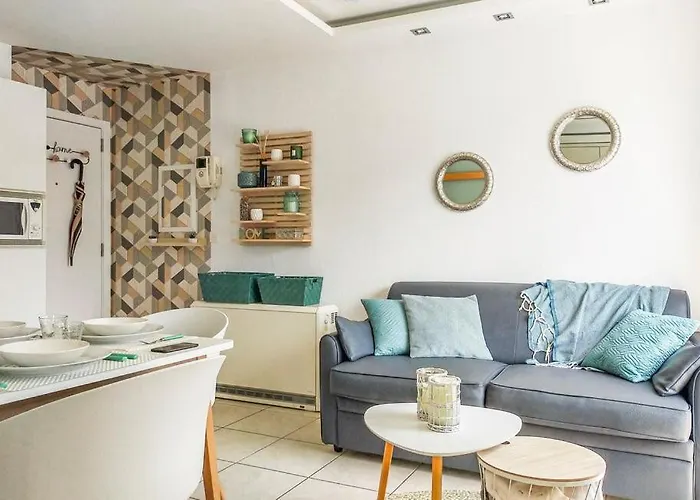 Prachtige In Met Verwarmd Zwembad *