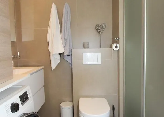 Prachtige In Met Verwarmd Zwembad Οστένδη