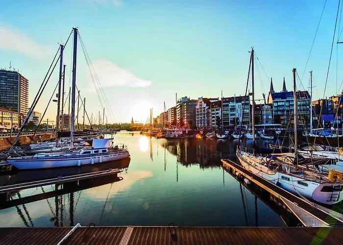 公寓 Prachtige In Met Verwarmd Zwembad 奥斯滕德