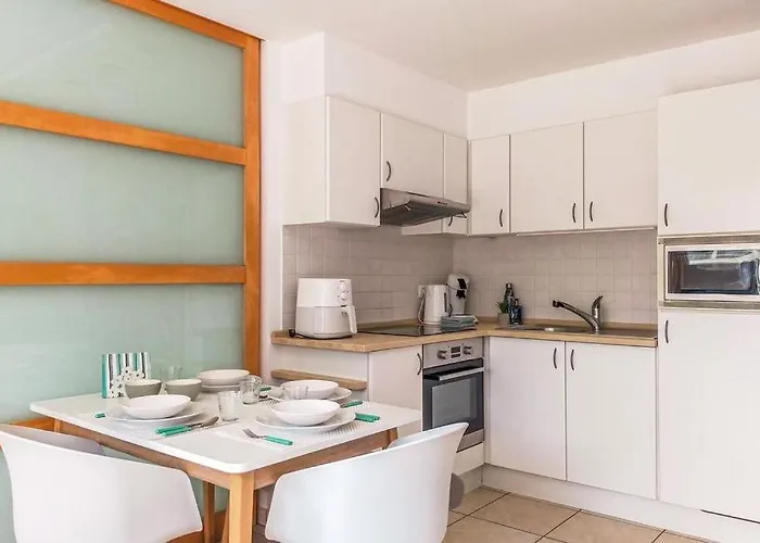 Prachtige In Met Verwarmd Zwembad 奥斯滕德