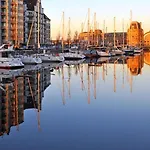 Prachtige In Met Verwarmd Zwembad *